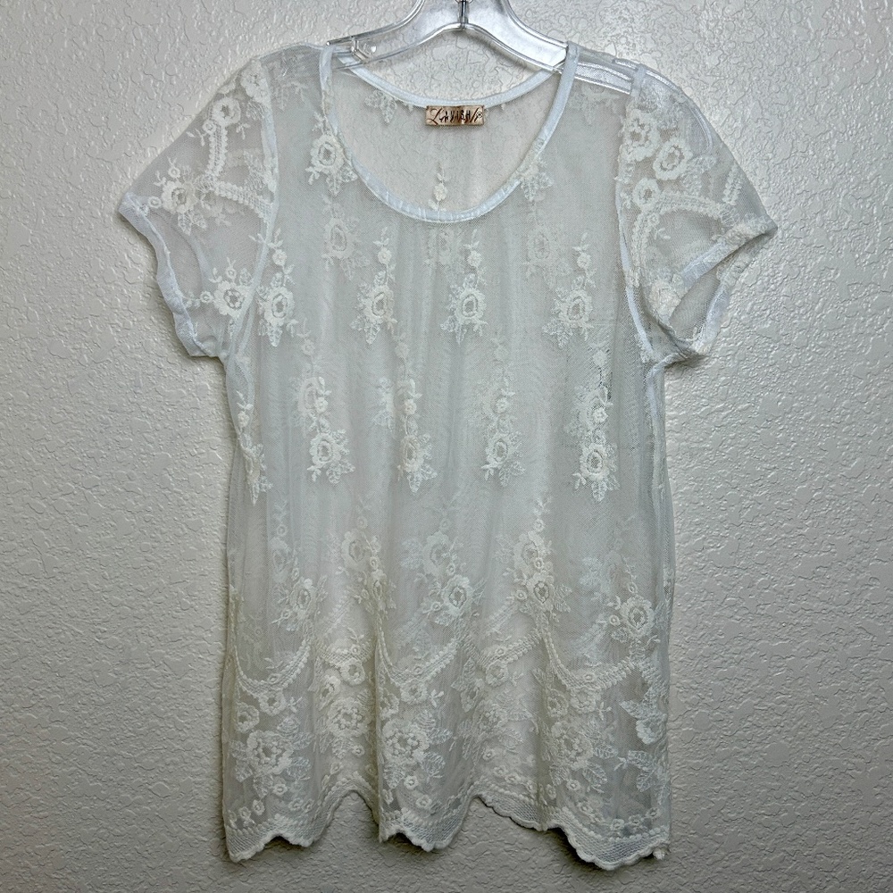 Lavish Ivory Lace Short Sleeve Scoop Neck Overlay Women's Top - Women's Medium